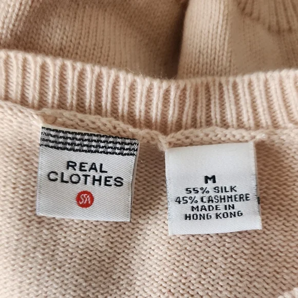 Real Clothes Saks 5th Ave Peach Sweater with Pearls Silk And Cashmere M - Picture 4 of 4